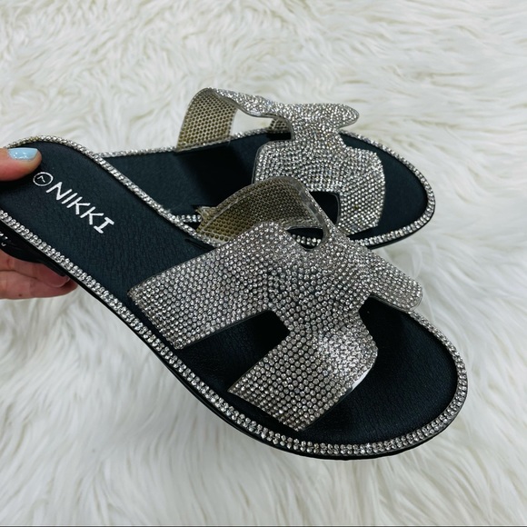 Black rhinestoned sandal - Picture 6 of 6